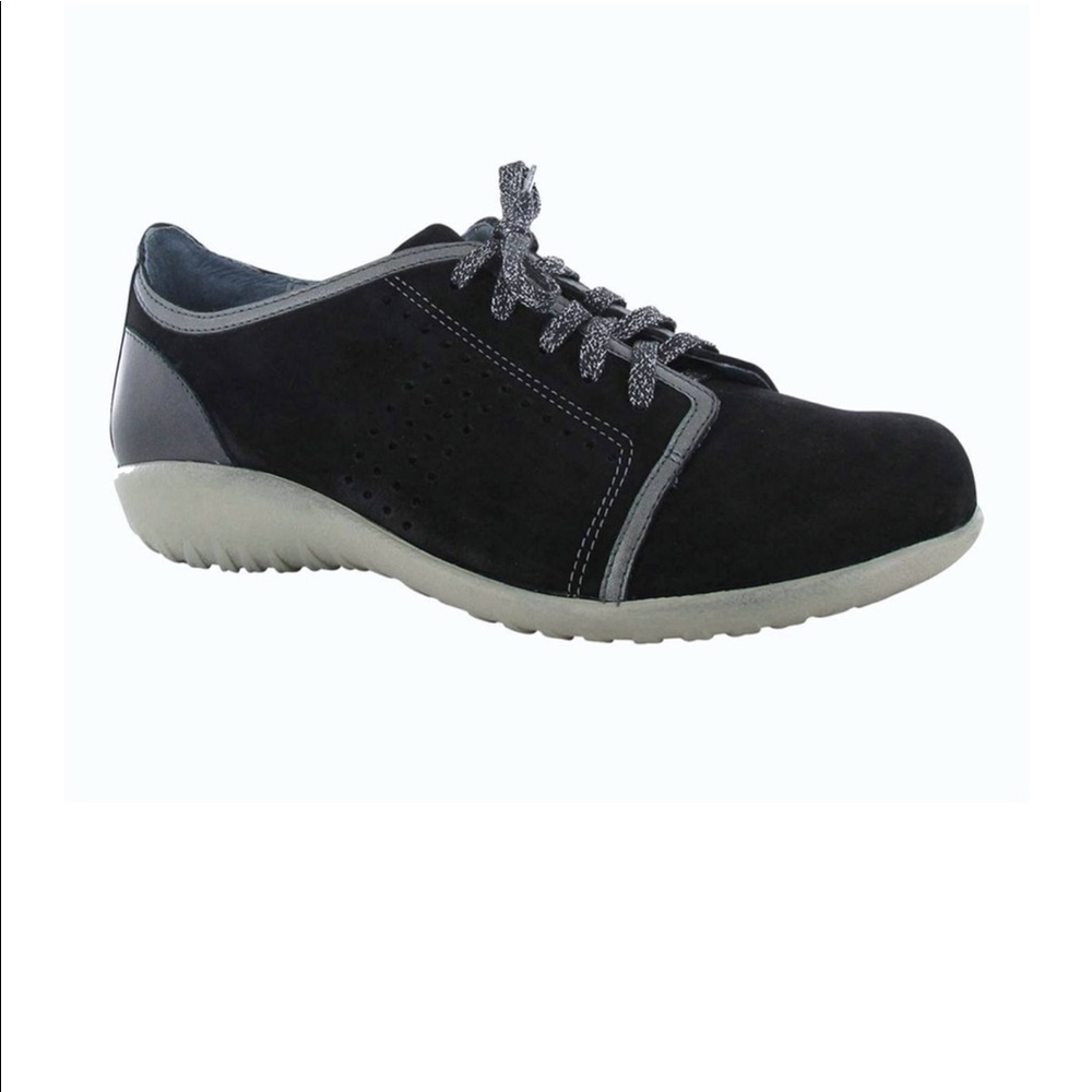 Naot Avena Lace Up Blk Velvet/Sterling/Metallic